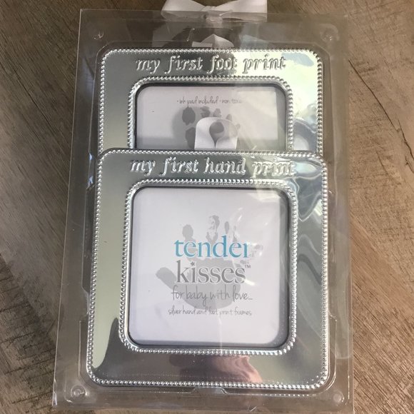 Tender Kisses Print Frames - Picture 1 of 2